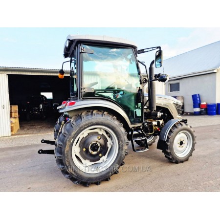 Трактор СКАУТ Т-504СRX з реверсом та заводською кабіною з опаленням, високі шини 12.4-28